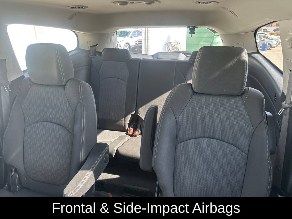 Used 2017 Chevrolet Traverse LT FWD image 17