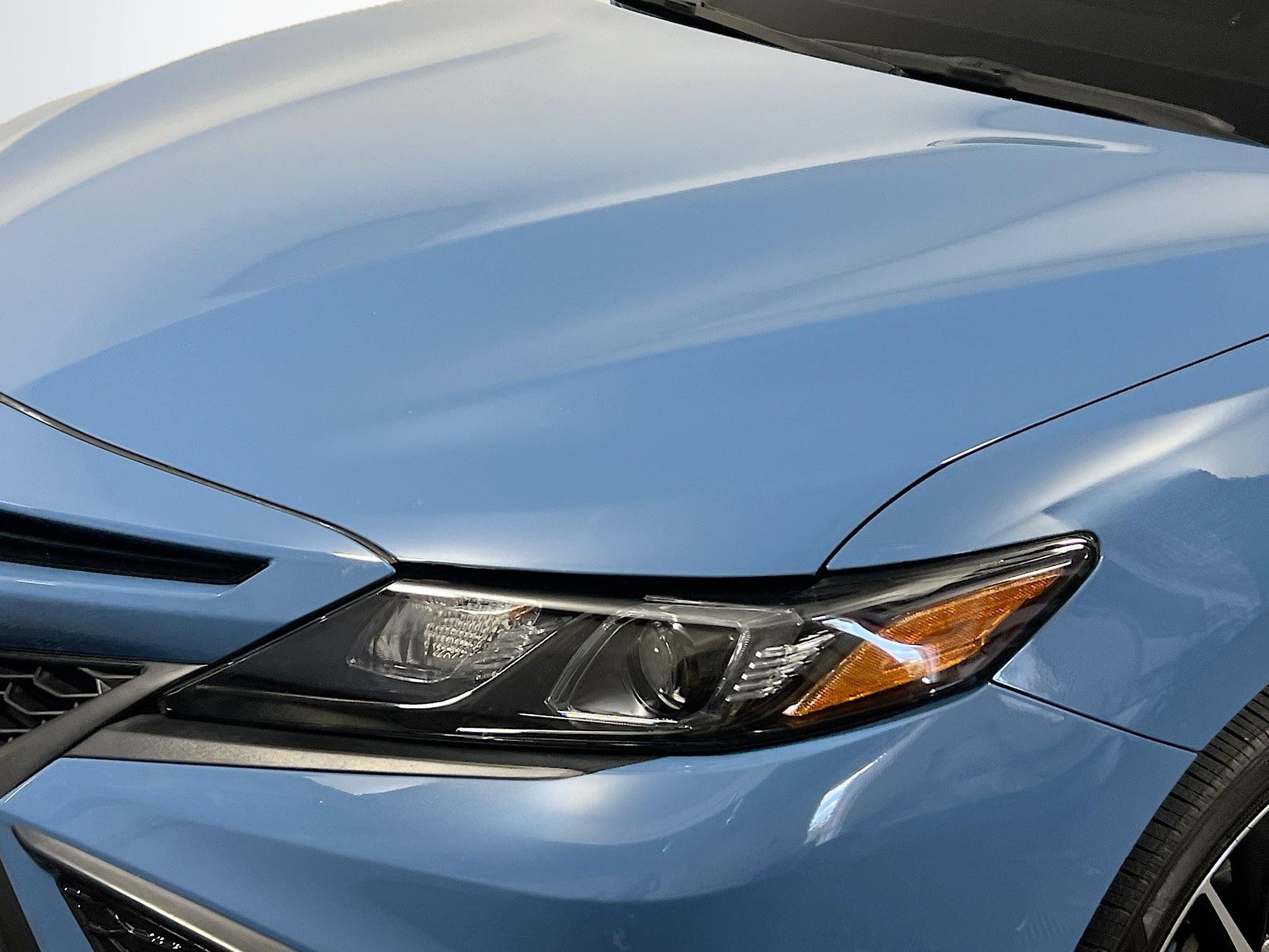 Used 2023 Toyota Camry SE FWD image 11