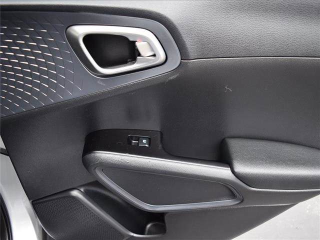 Used 2021 Kia Soul S image 34