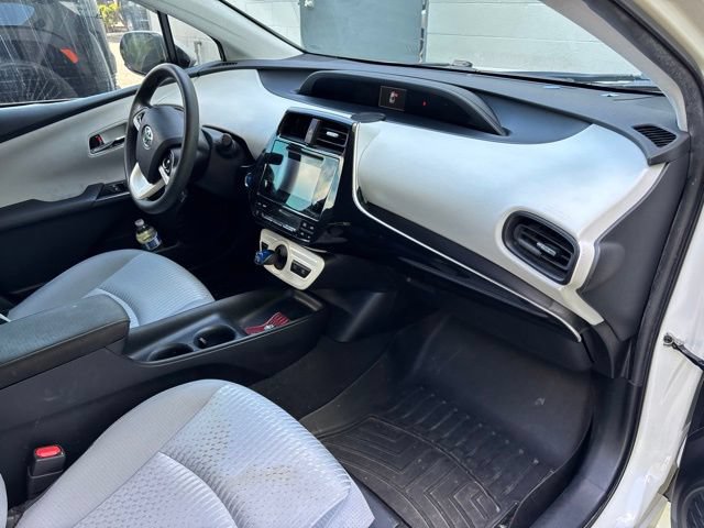 Used 2018 Toyota Prius Two w/ Prius Two Safety Plus Package FWD image 8