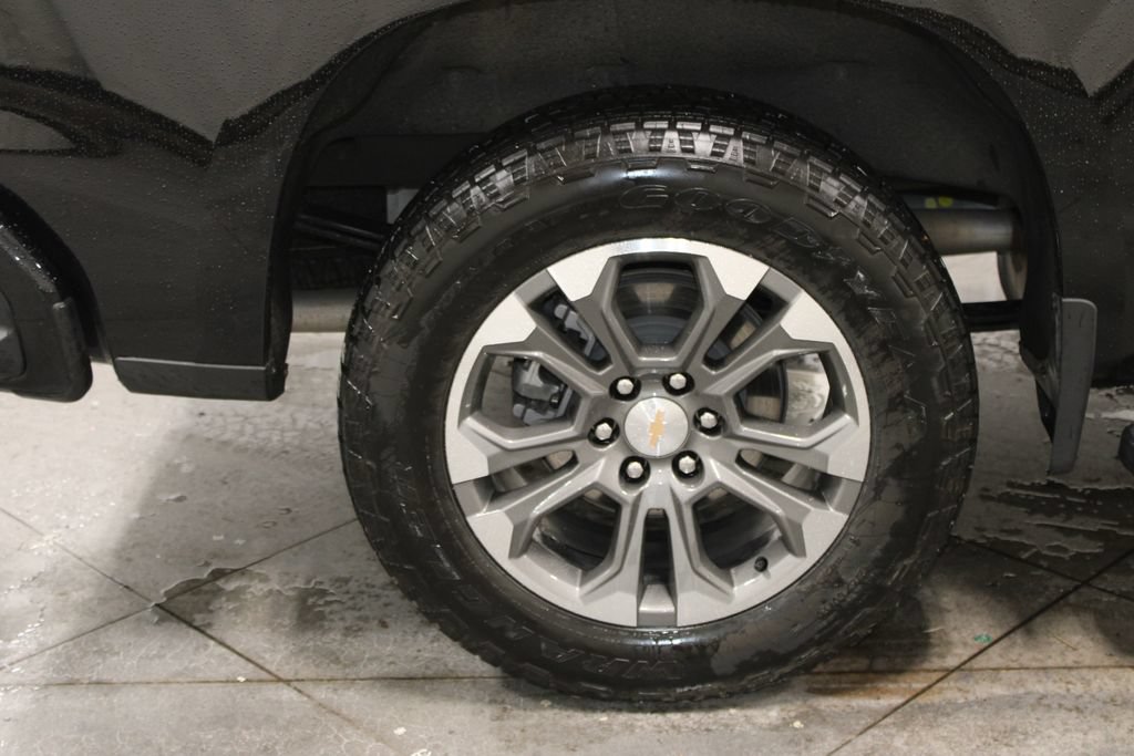 Used 2025 Chevrolet Silverado 1500 High Country AWD/4WD image 67