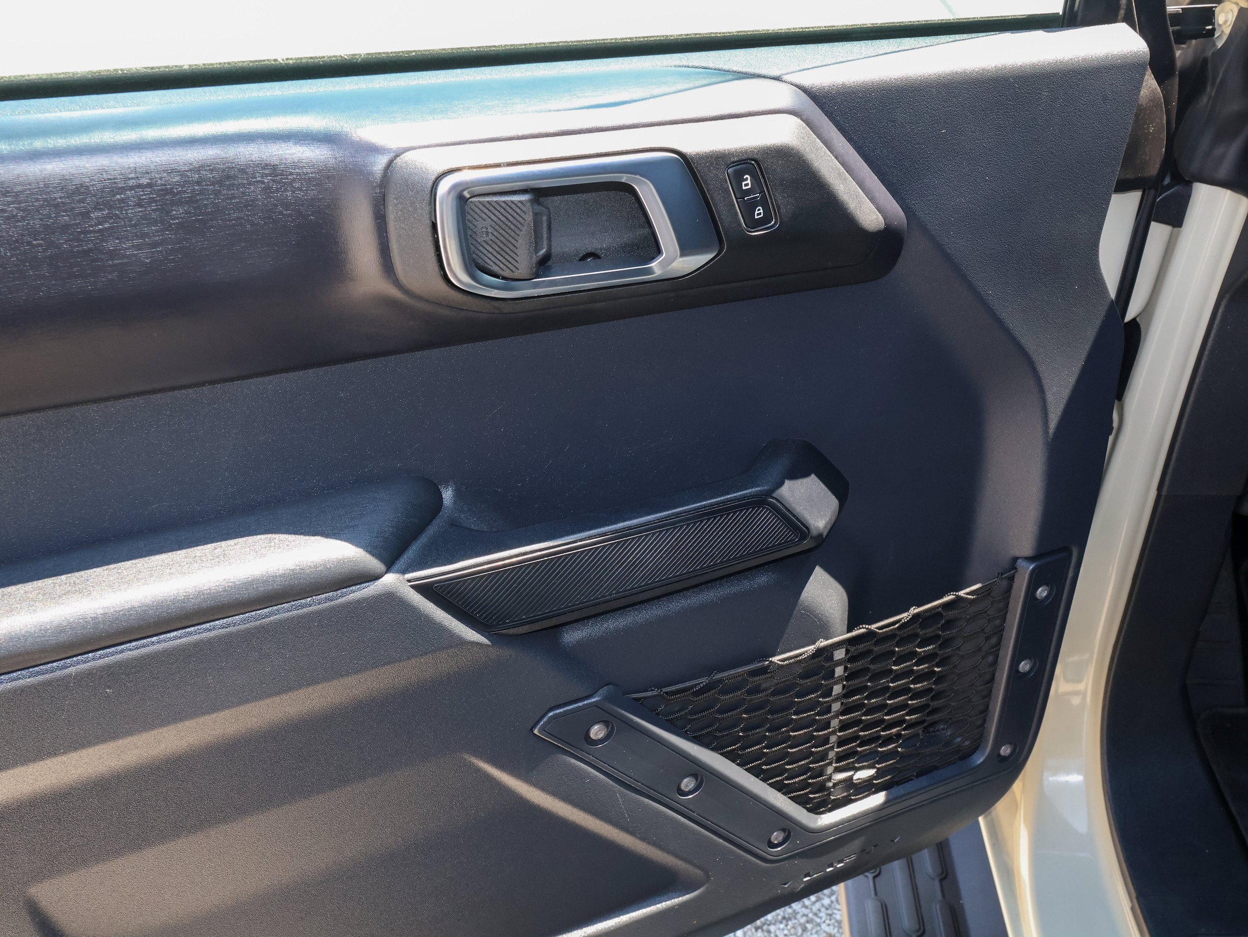 Used 2025 Ford Bronco Outer Banks AWD/4WD image 13