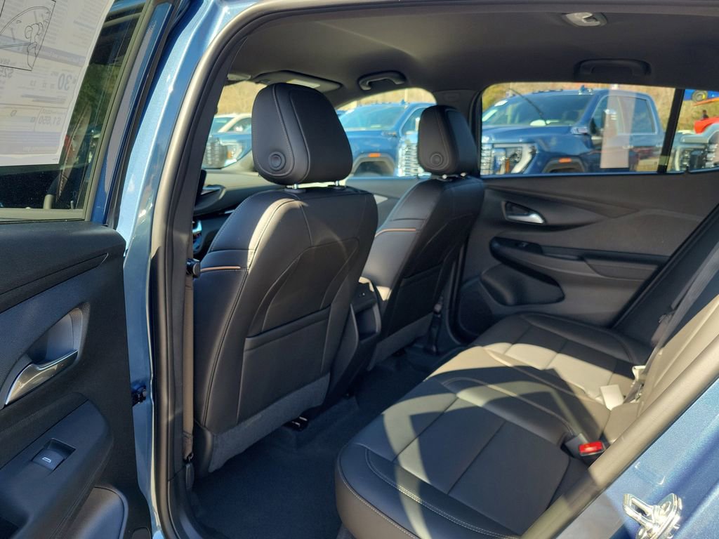 New 2026 Buick Envista Avenir image 12