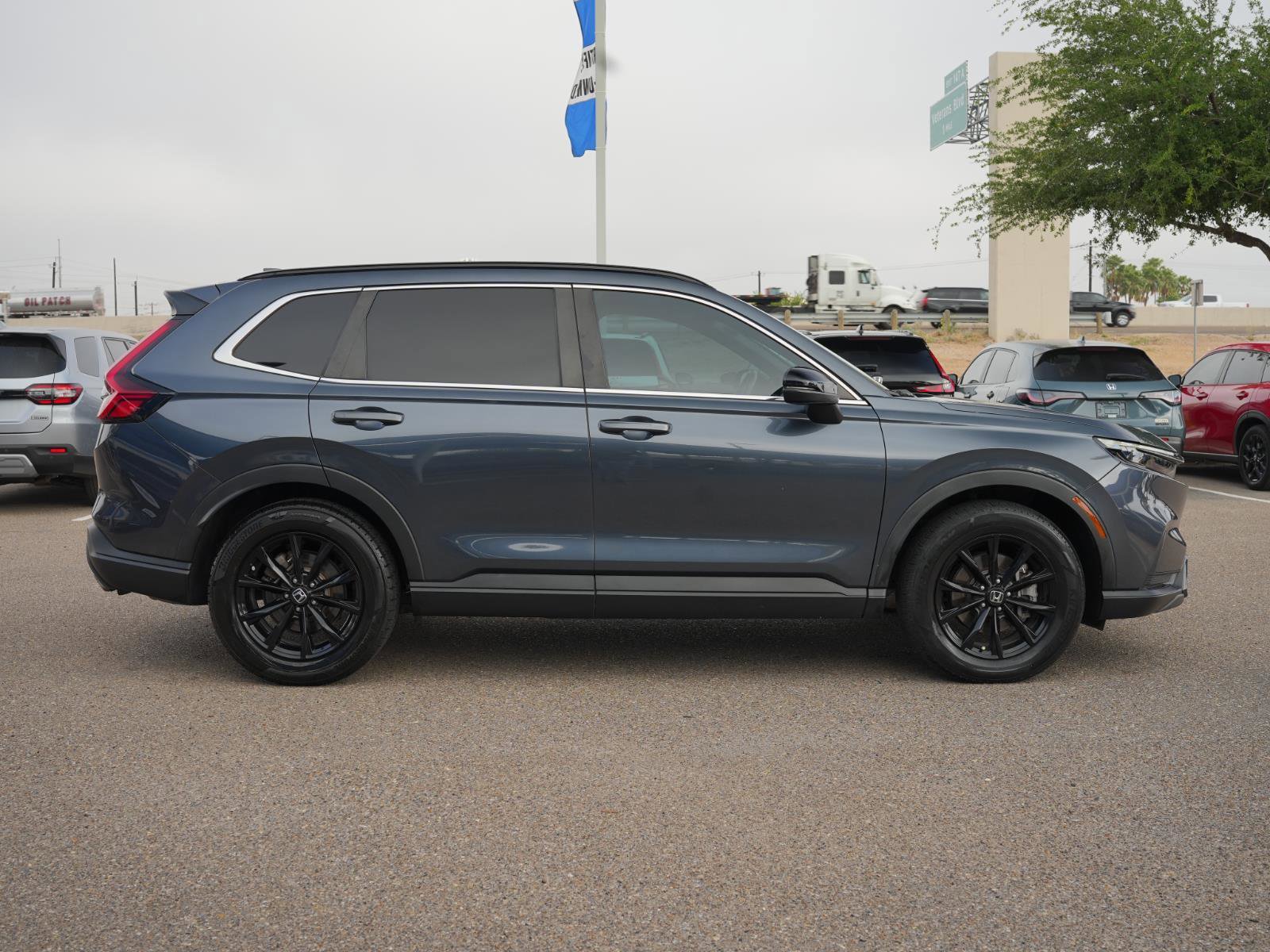 Used 2023 Honda CR-V Sport image 4