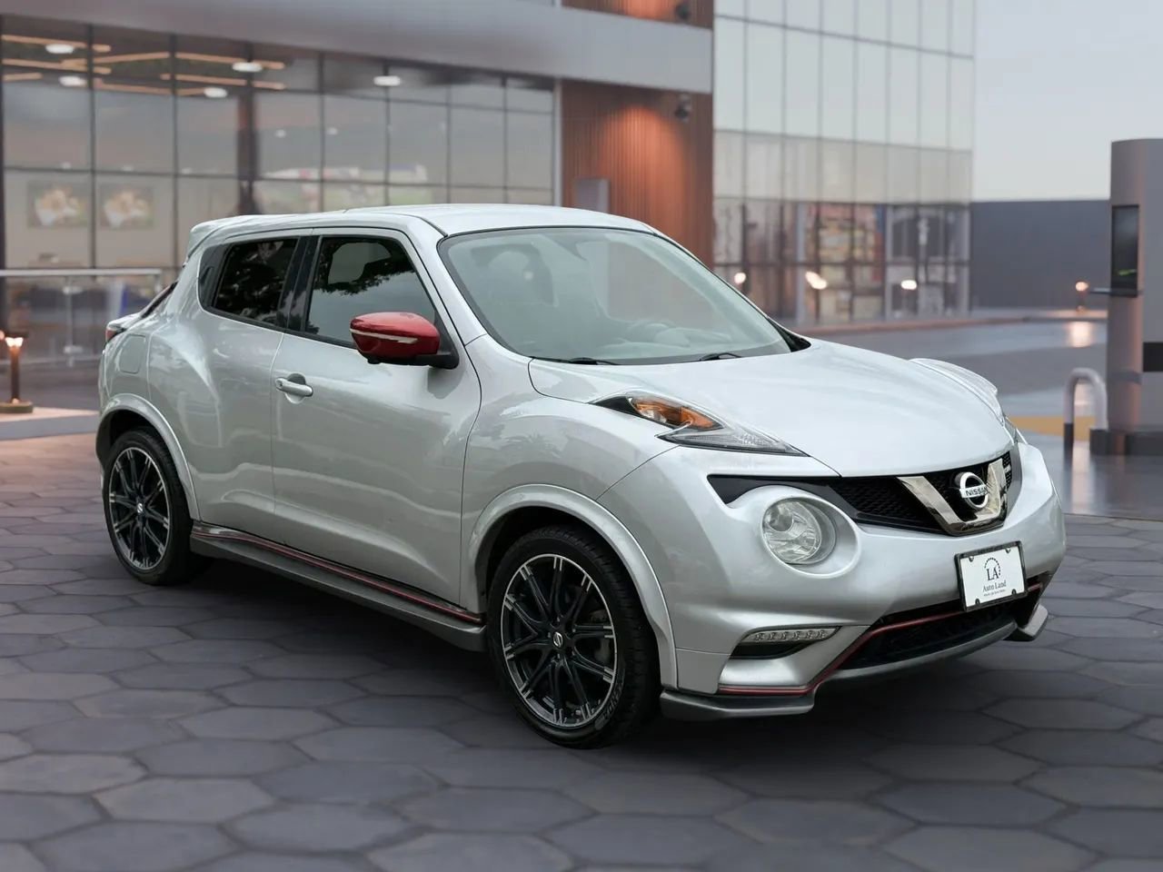 Used 2015 Nissan Juke NISMO AWD/4WD image 8
