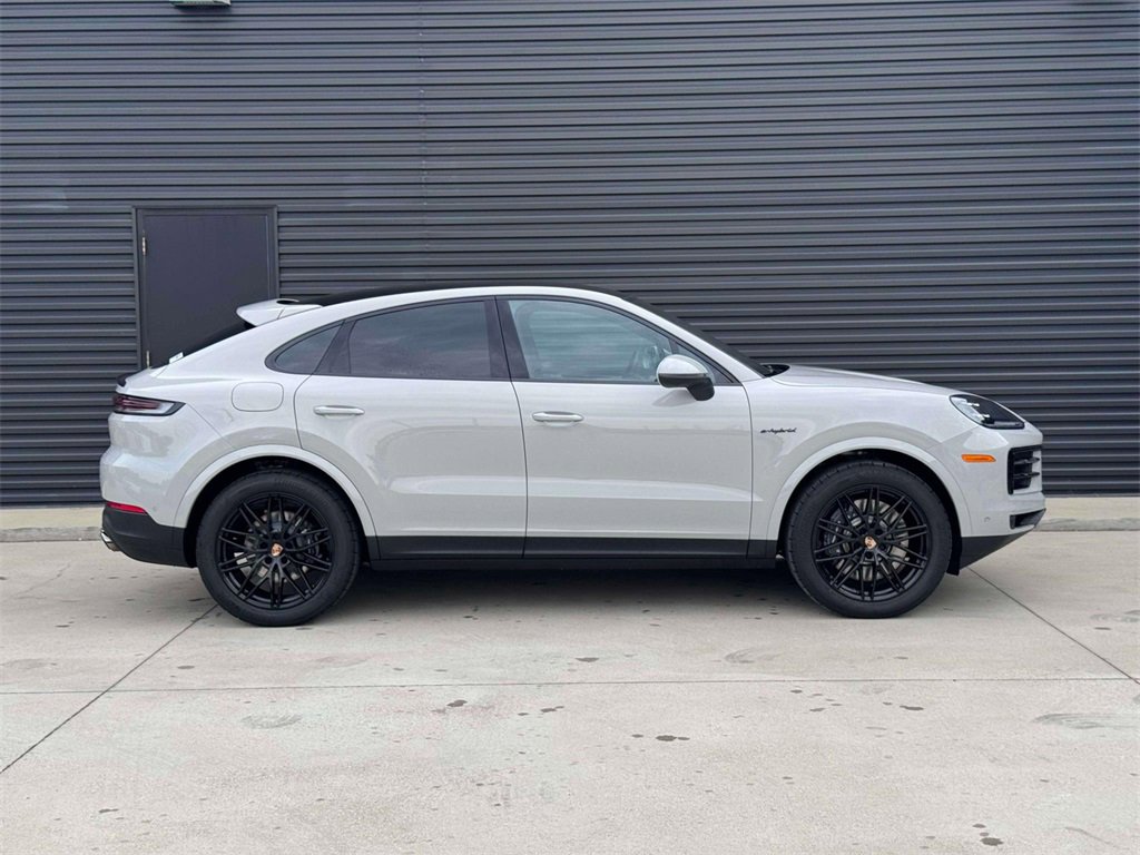 New 2026 Porsche Cayenne E-Hybrid Coupe image 7