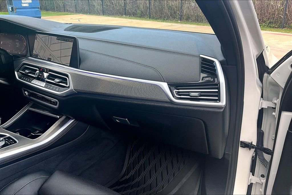 Used 2021 BMW X5 xDrive40i w/ M Sport Package image 20