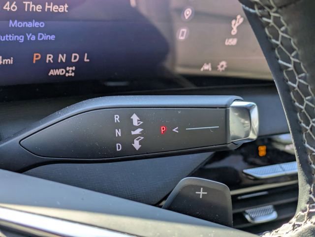 Used 2025 Buick Enclave Sport Touring image 24