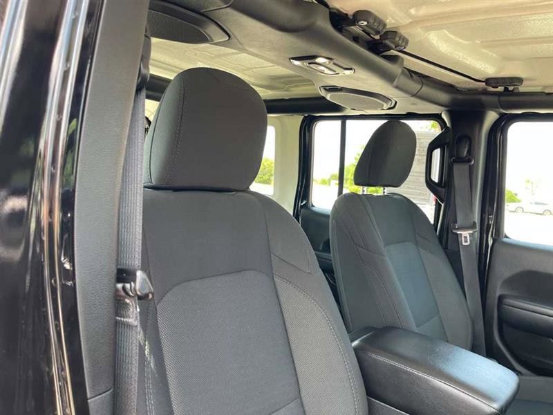Used 2023 Jeep Wrangler Unlimited Sport AWD/4WD image 37
