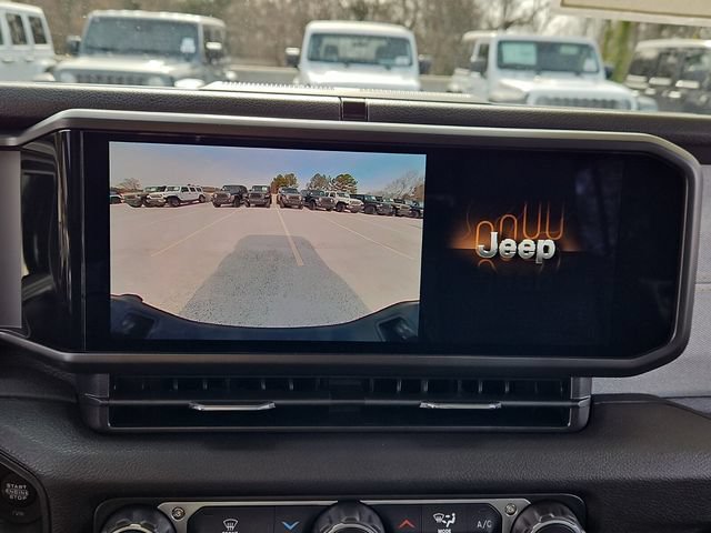 New 2026 Jeep Gladiator Sport AWD/4WD image 18