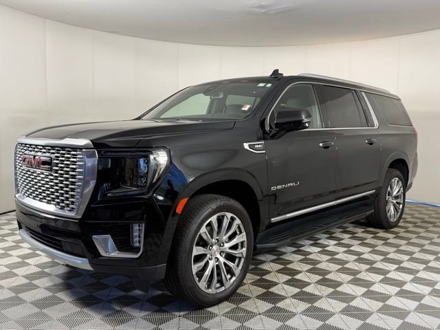 Used 2021 GMC Yukon XL Denali image 2