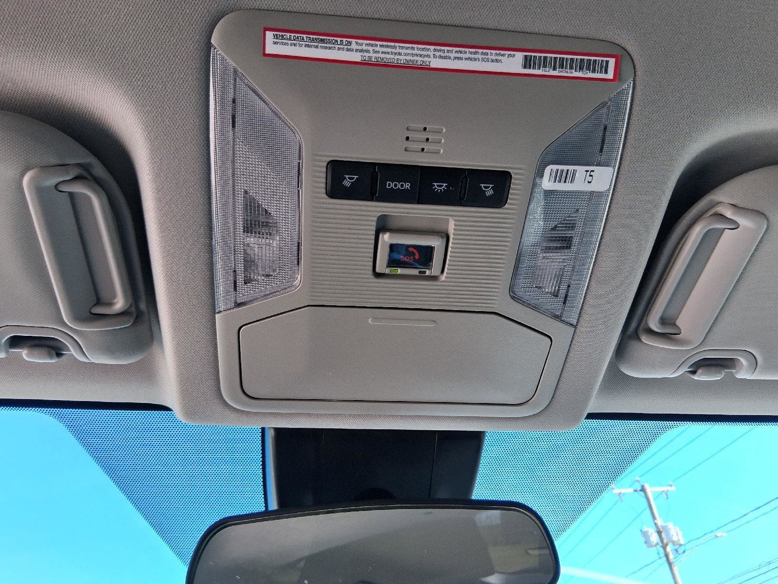 Used 2023 Toyota RAV4 AWD Hybrid image 18