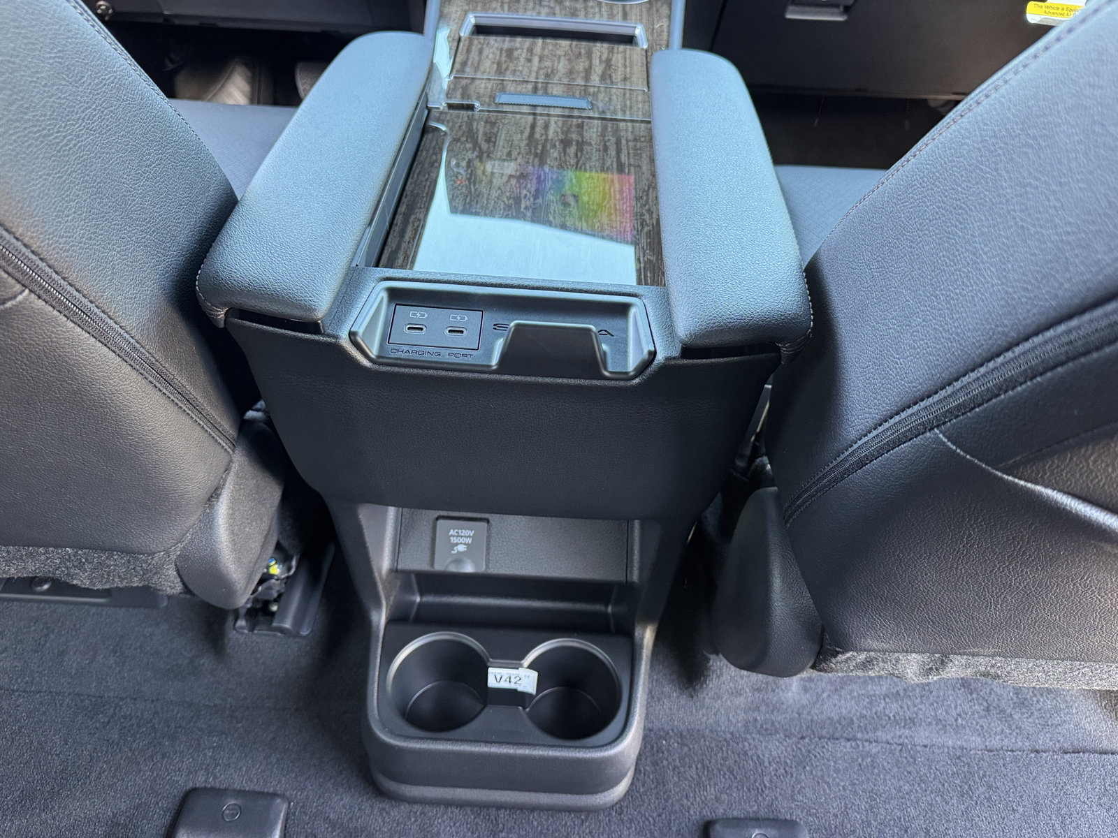 New 2026 Toyota Sienna Limited FWD image 8