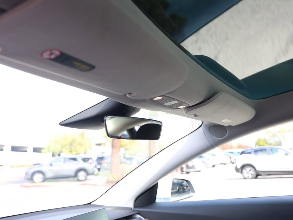 Used 2018 Tesla Model 3 Long Range image 13