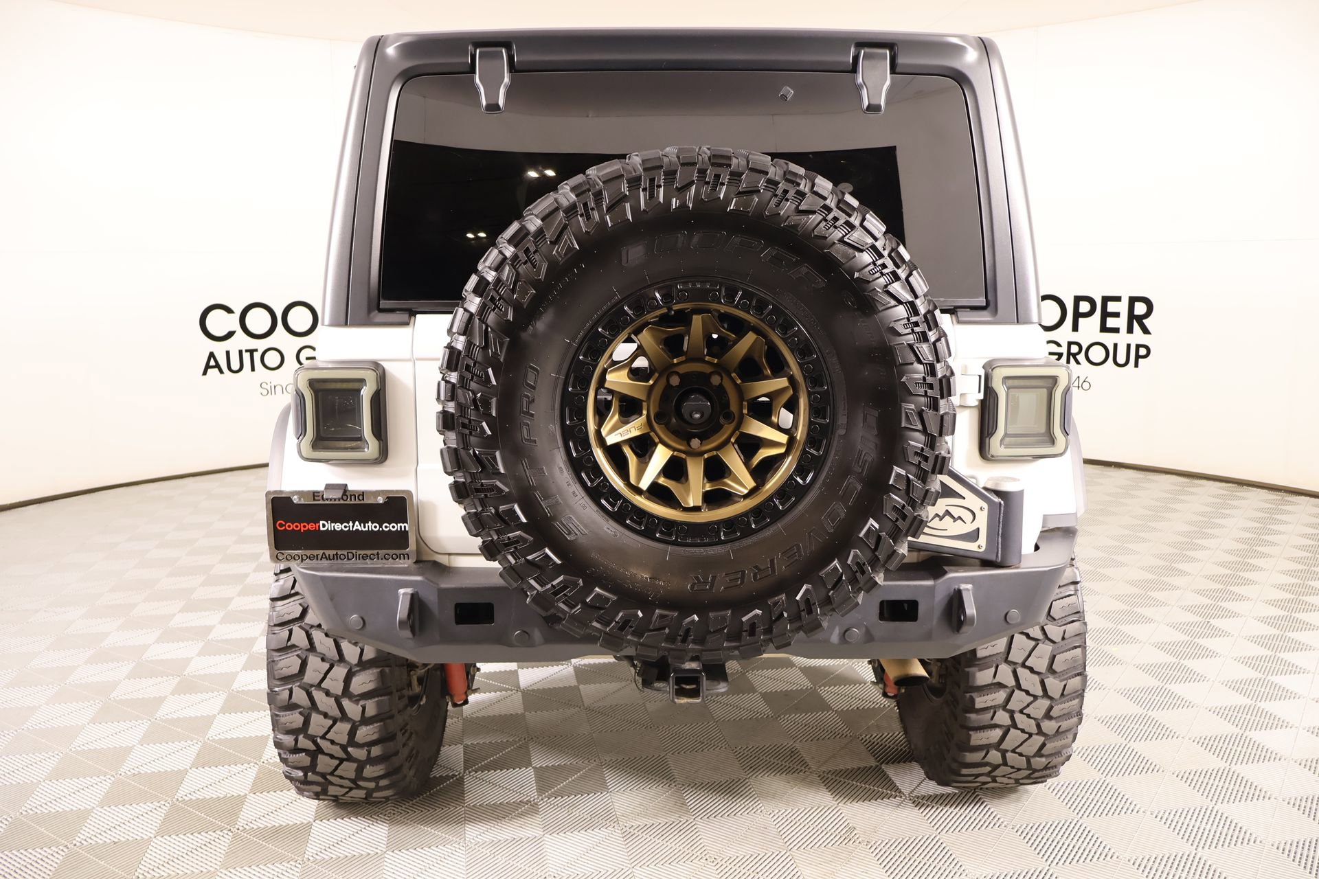 Used 2020 Jeep Wrangler Unlimited Sahara image 21