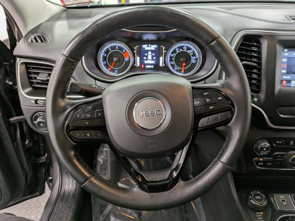 Used 2019 Jeep Cherokee Latitude Plus image 20