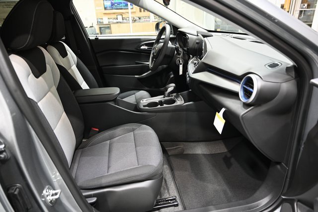 New 2026 Chevrolet Trax LS image 10