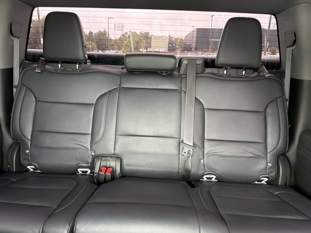 Used 2022 Chevrolet Silverado 1500 RST AWD/4WD image 29
