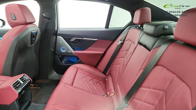 Used 2024 BMW i5 eDrive40i w/ M Sport Package image 28