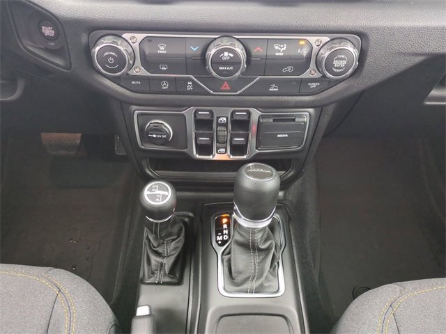 New 2025 Jeep Gladiator Sport image 19