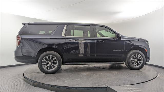 Used 2021 Chevrolet Suburban LT w/ LT Signature Package image 9