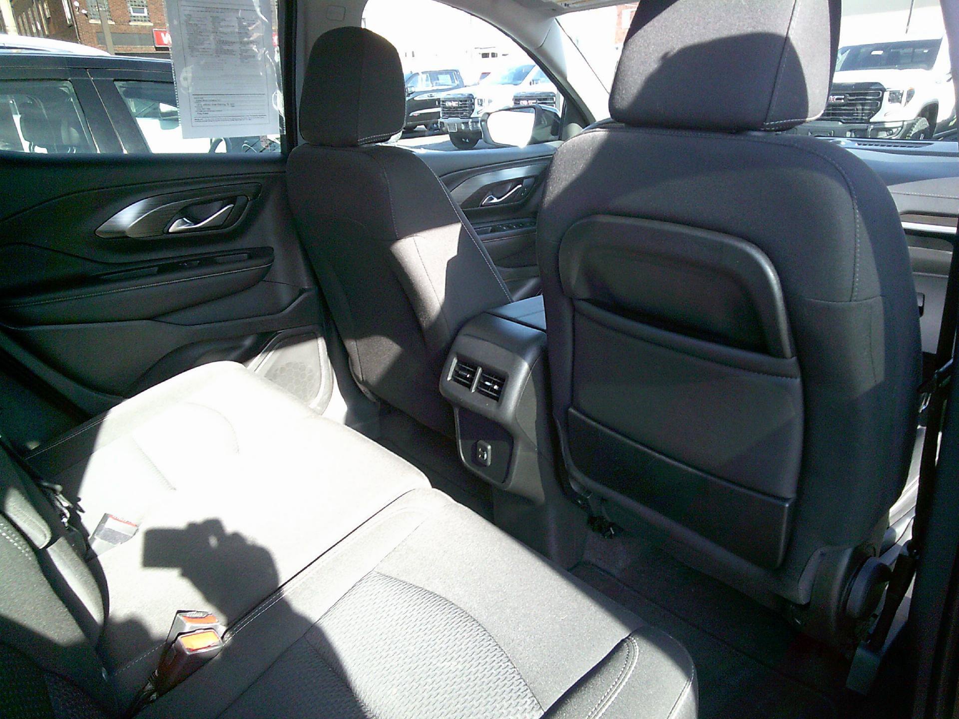 Used 2022 GMC Terrain SLE w/ Driver Convenience Package image 10
