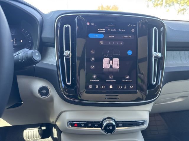 New 2026 Volvo XC40 B5 Plus w/ Protection Package Premier AWD/4WD image 28