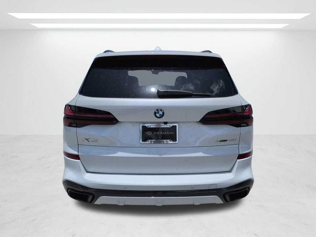 New 2026 BMW X5 xDrive40i w/ M Sport Package AWD/4WD image 5