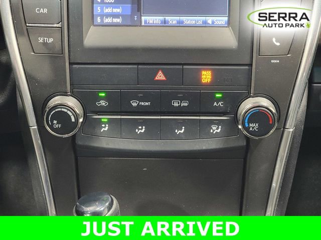 Used 2016 Toyota Camry LE FWD image 19