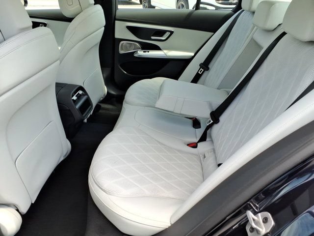 New 2026 Mercedes-Benz E 350 4MATIC Sedan image 18