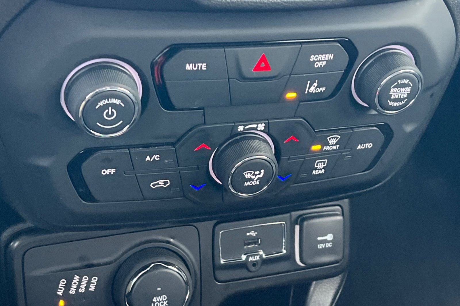 Used 2023 Jeep Renegade Latitude image 22