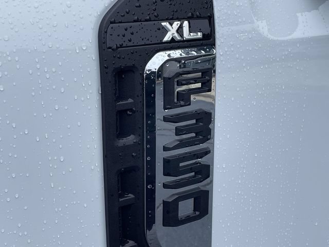 New 2026 Ford F350 XL w/ XL Chrome Package RWD image 22