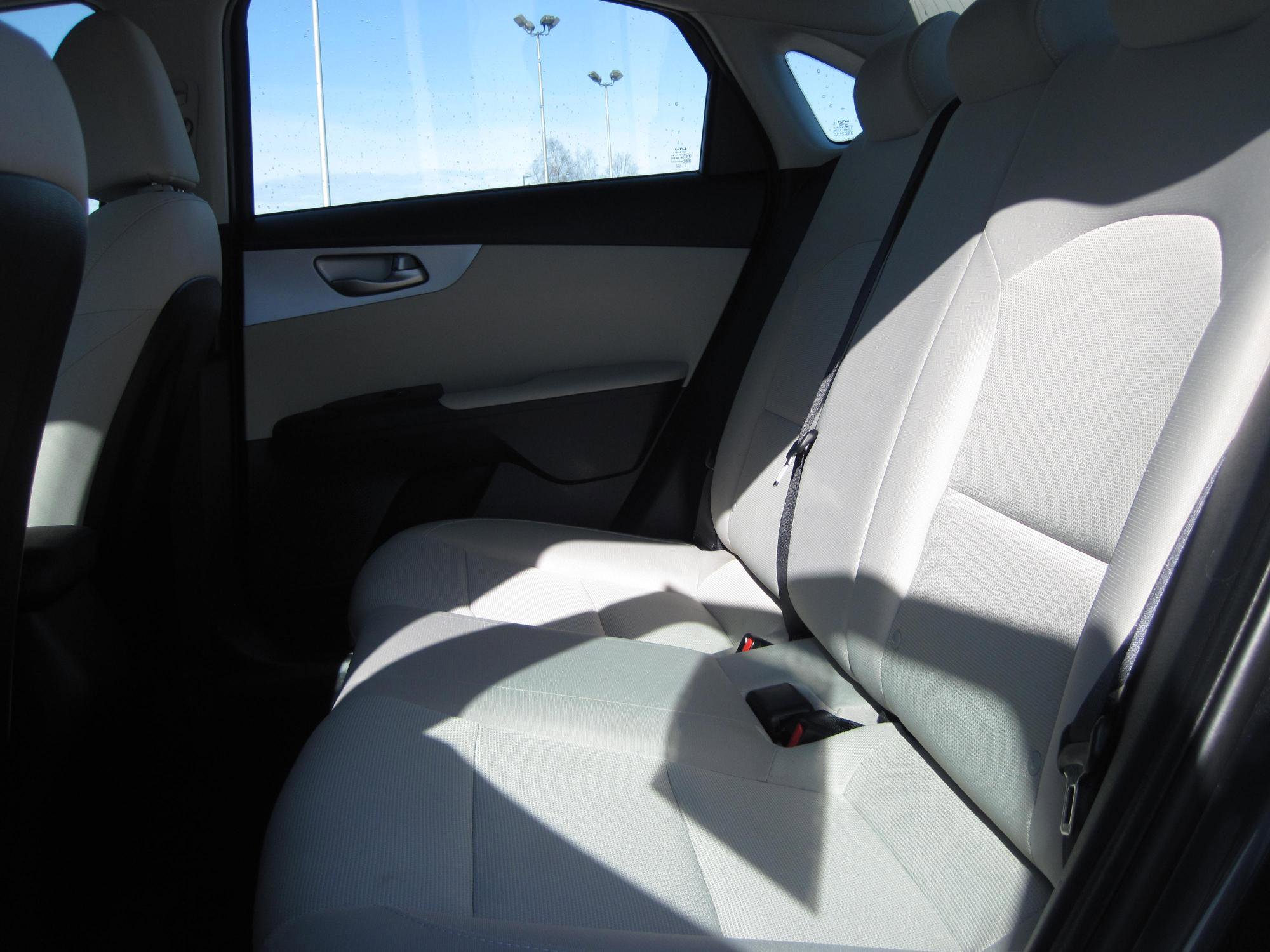 Used 2023 Kia Forte LXS image 7