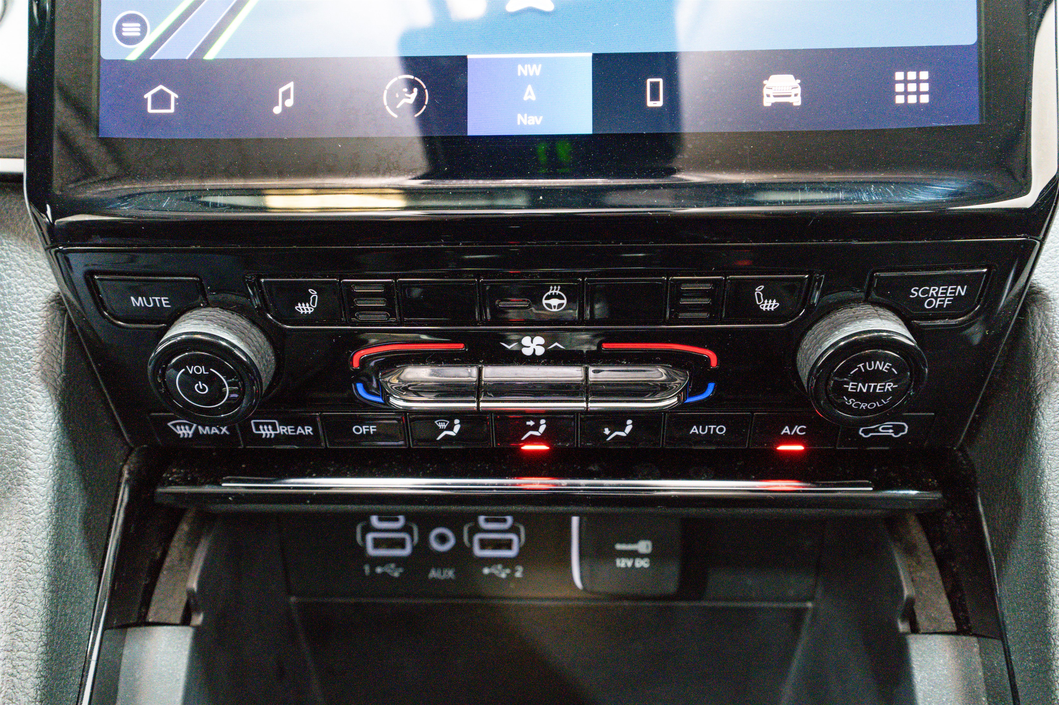 Used 2023 Jeep Grand Cherokee L Limited image 23