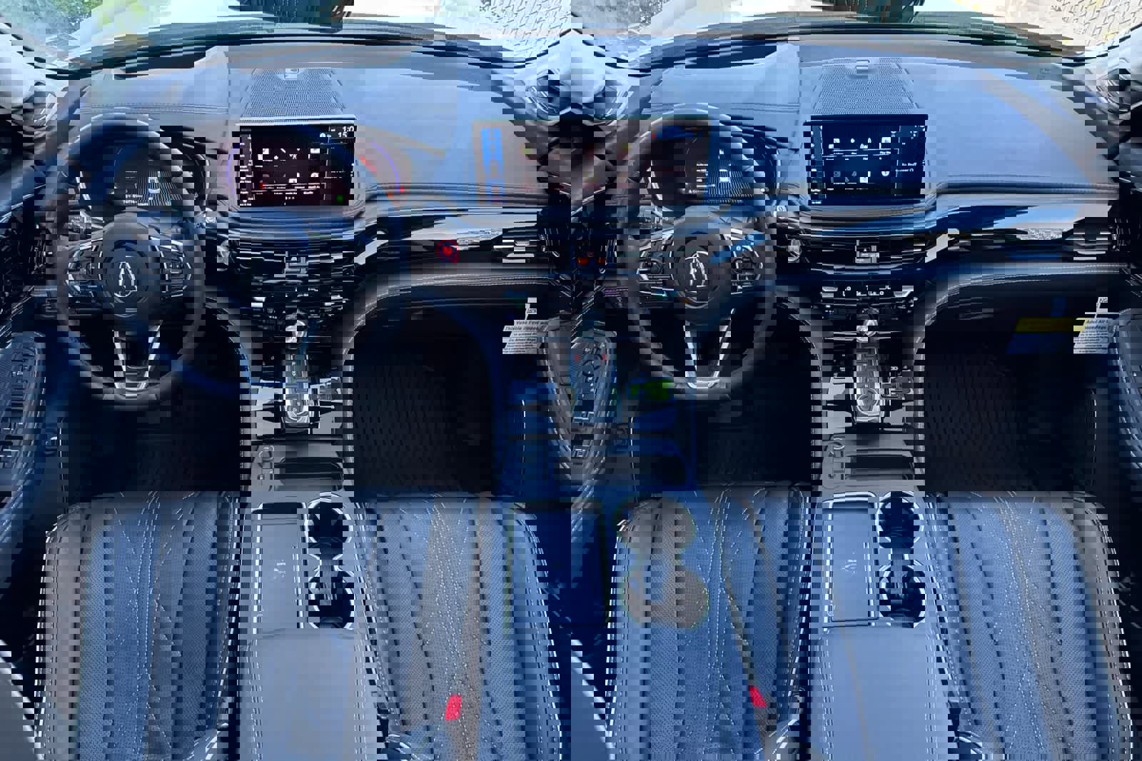 Certified 2025 Acura MDX SH-AWD w/ Advance Package image 12