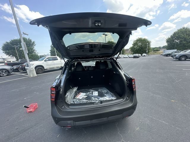 New 2025 Nissan Kicks SR FWD image 19