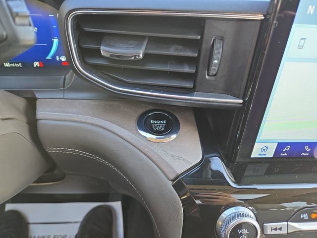 Used 2023 Ford Explorer Platinum w/ Premium Technology Package image 24
