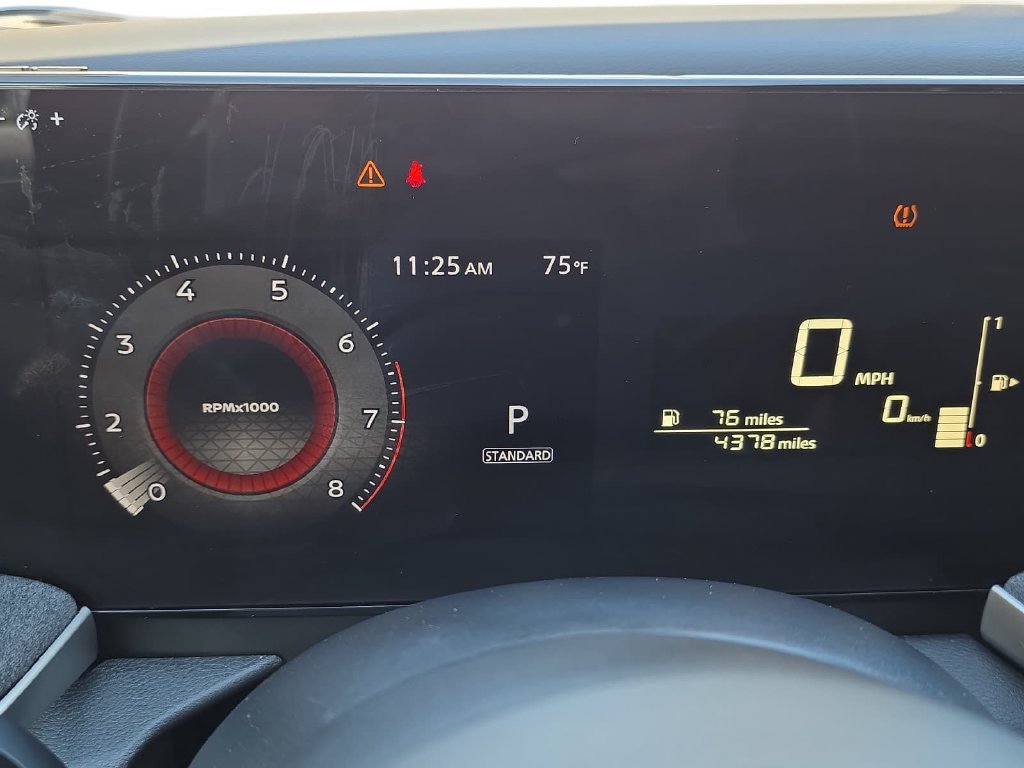 Used 2025 Nissan Kicks SV FWD image 18