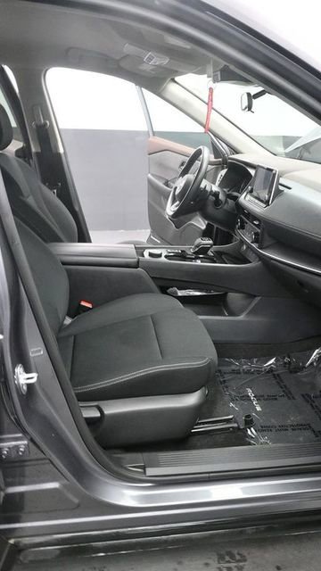Used 2023 Nissan Rogue S AWD/4WD image 16