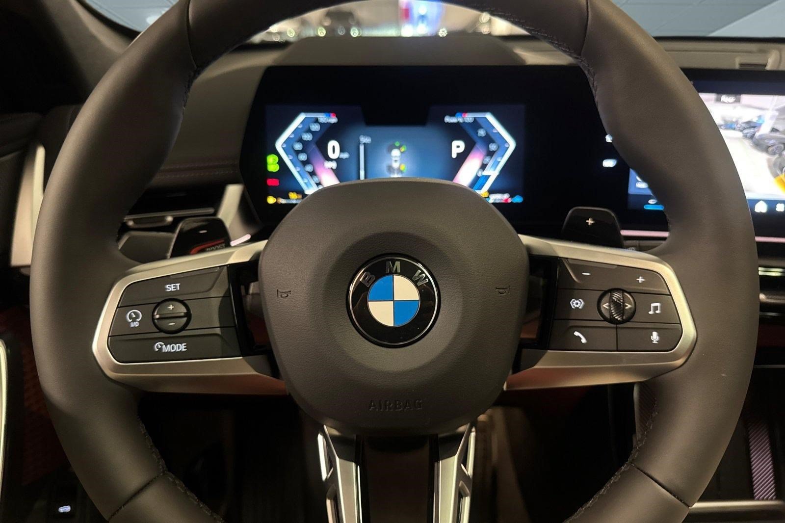 New 2026 BMW X1 xDrive28i w/ Technology Package AWD/4WD image 11