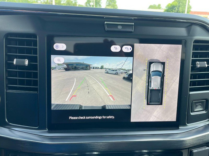 New 2025 Ford F350 Lariat image 38