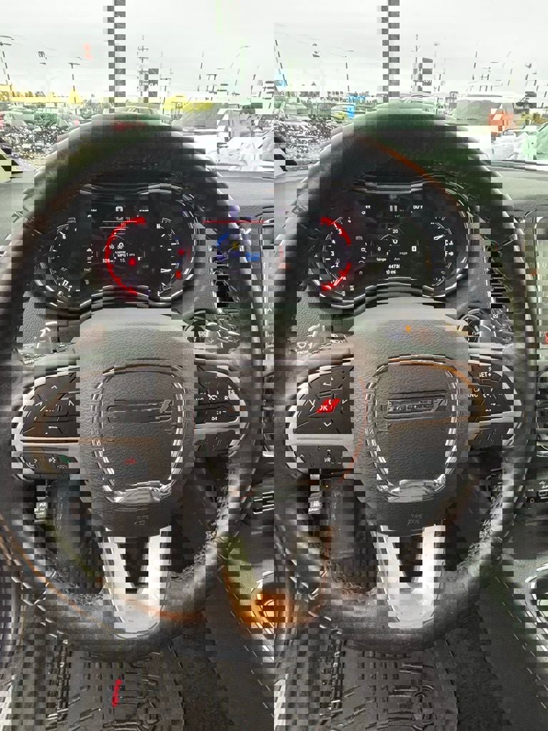 Used 2016 Dodge Durango Limited w/ Nav & Power Liftgate Group image 15