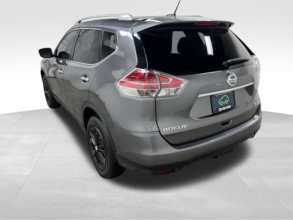 Used 2016 Nissan Rogue SV AWD/4WD image 6