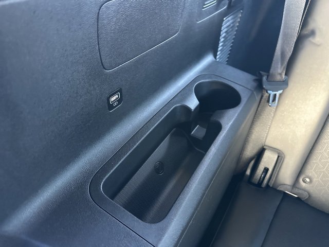 Used 2023 Kia Sorento S w/ Panoramic Sunroof Package image 44