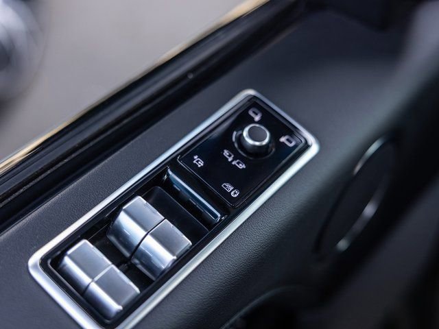 Used 2021 Land Rover Range Rover Westminster Edition image 40