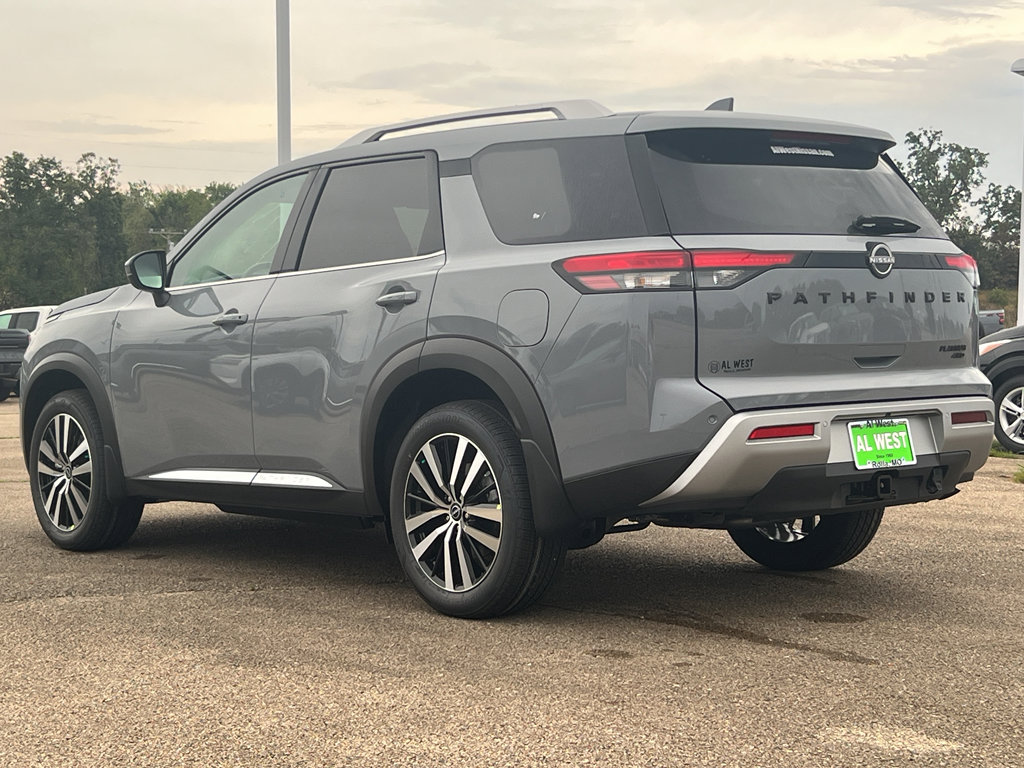 New 2025 Nissan Pathfinder Platinum image 5