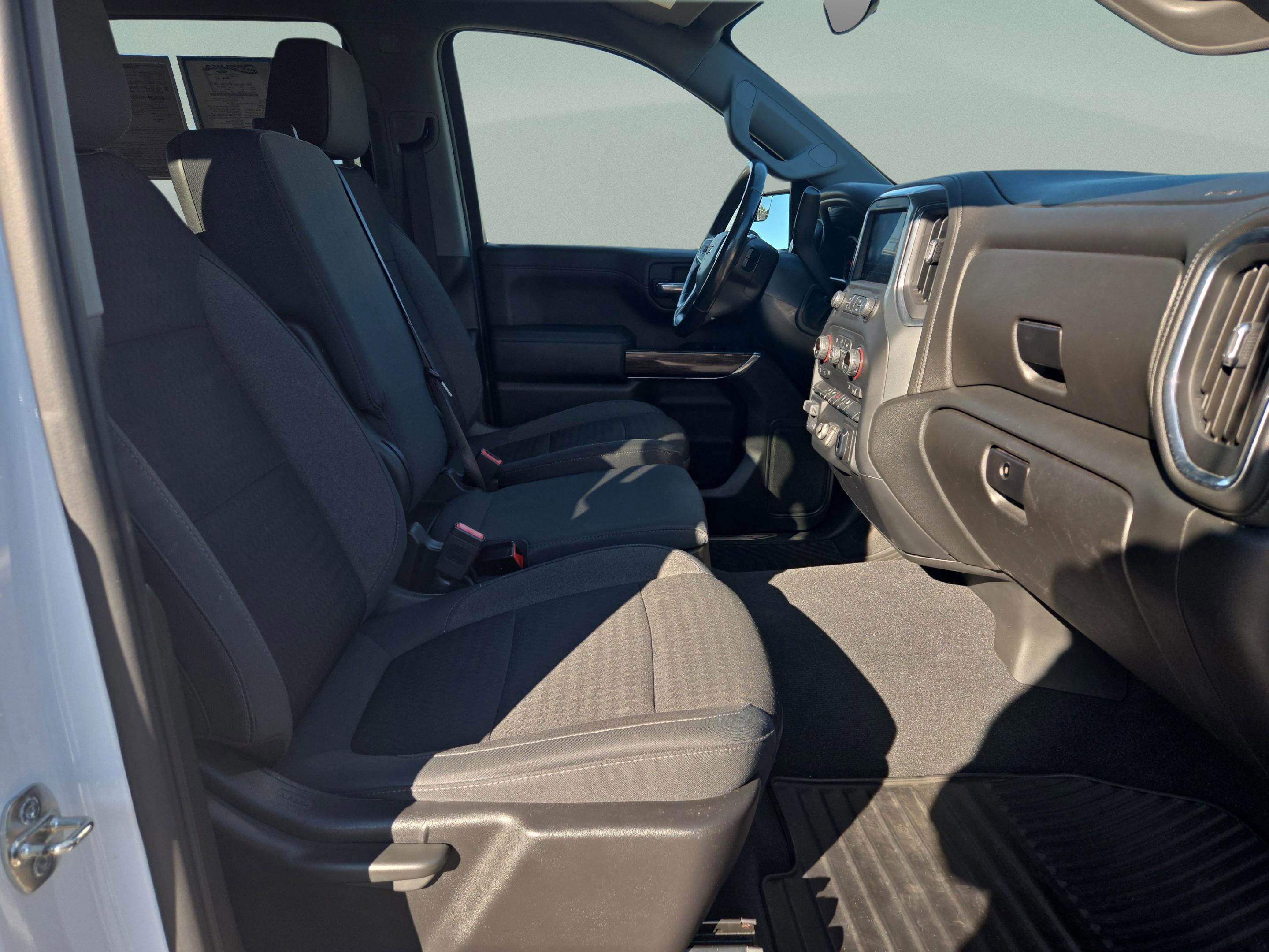 Used 2019 Chevrolet Silverado 1500 LT w/ All-Star Edition image 27