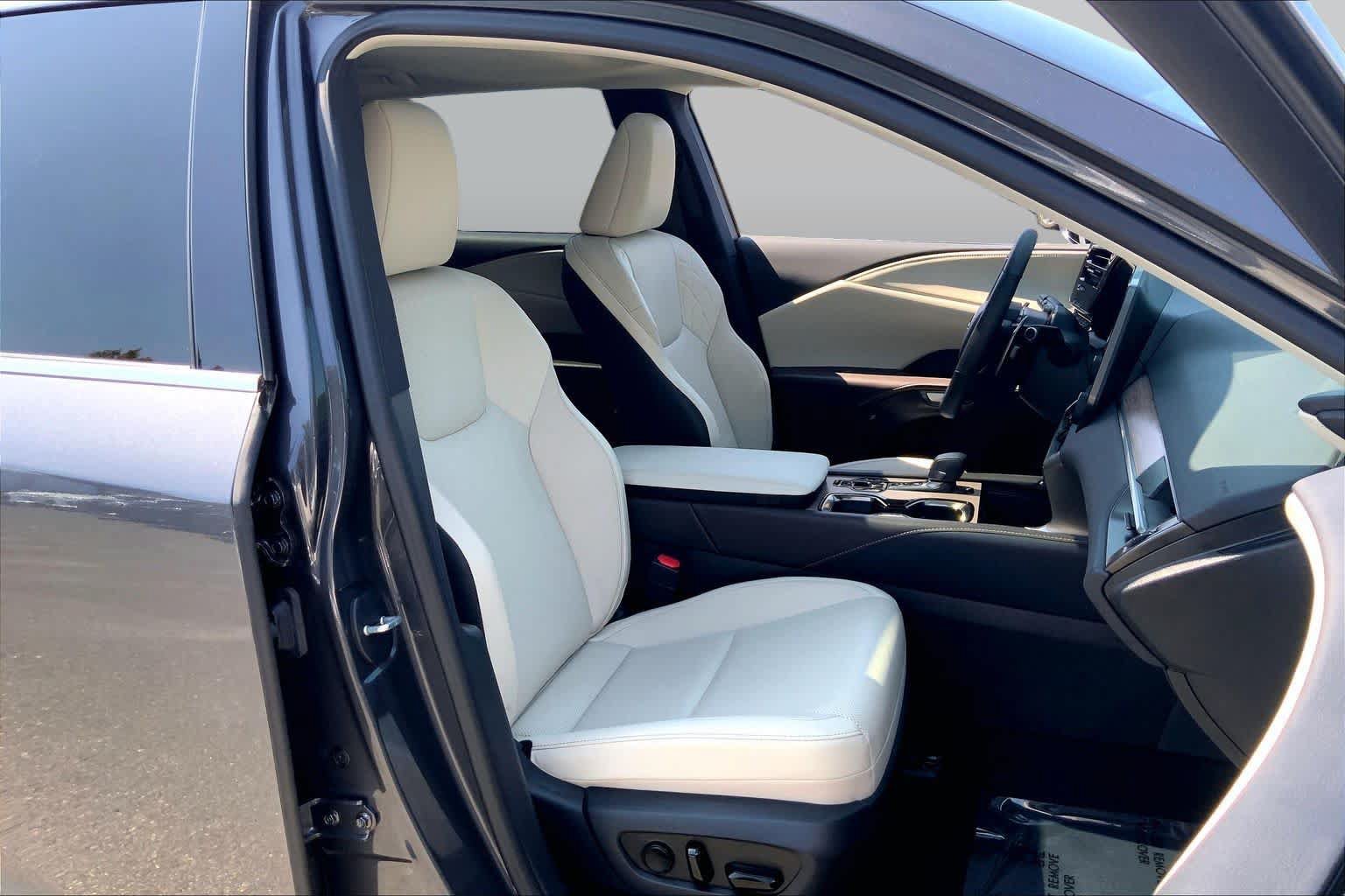 Used 2024 Lexus RX 350h w/ Convenience Package AWD/4WD image 9