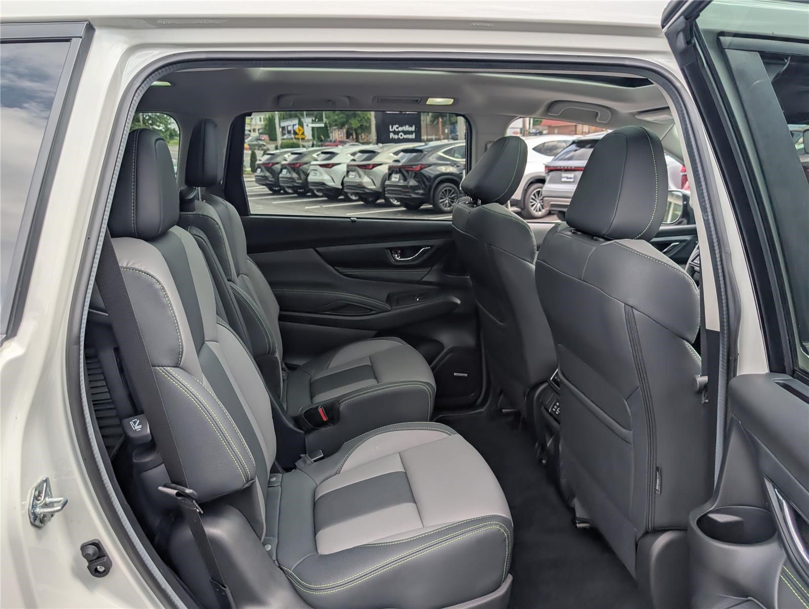 Used 2024 Subaru Ascent Onyx Edition Limited AWD/4WD image 12