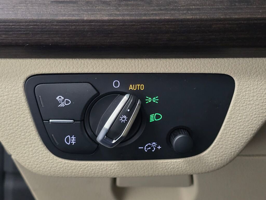 Certified 2025 Audi Q5 2.0T Premium Plus image 39